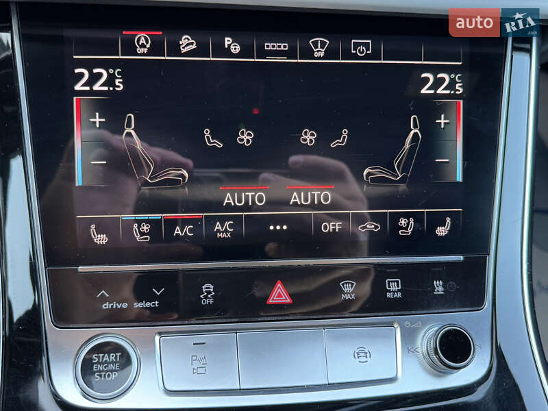 Внедорожник / Кроссовер Audi Q7 2021 в Киеве