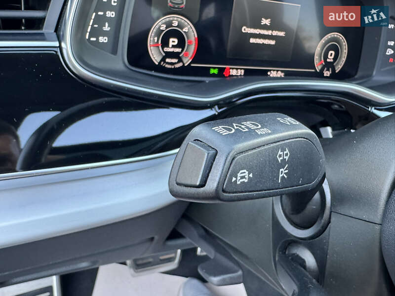 Внедорожник / Кроссовер Audi Q7 2021 в Киеве