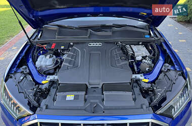 Внедорожник / Кроссовер Audi Q7 2021 в 