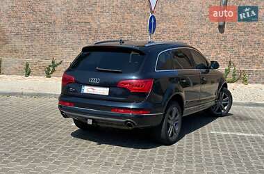 Внедорожник / Кроссовер Audi Q7 2012 в 