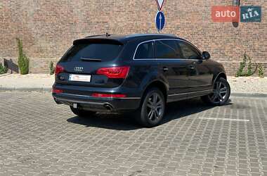 Внедорожник / Кроссовер Audi Q7 2012 в 