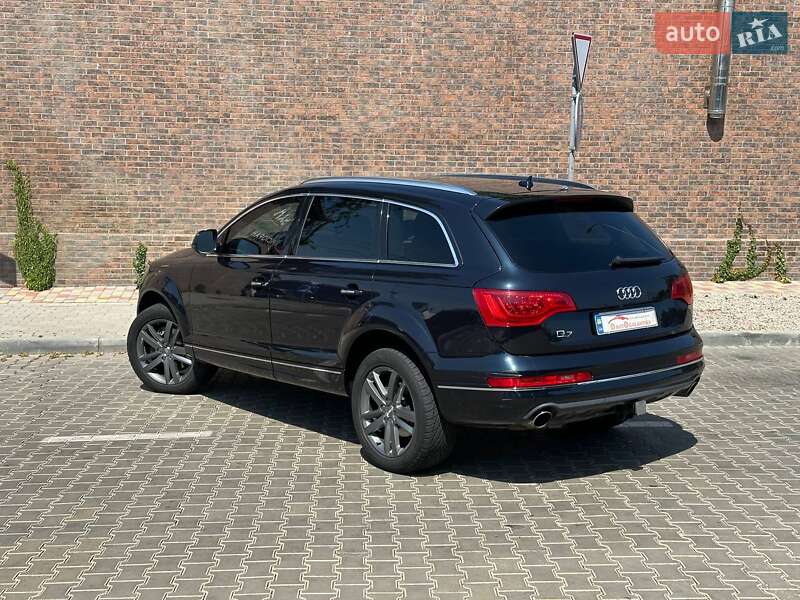 Внедорожник / Кроссовер Audi Q7 2012 в Одессе