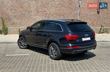 Внедорожник / Кроссовер Audi Q7 2012 в 