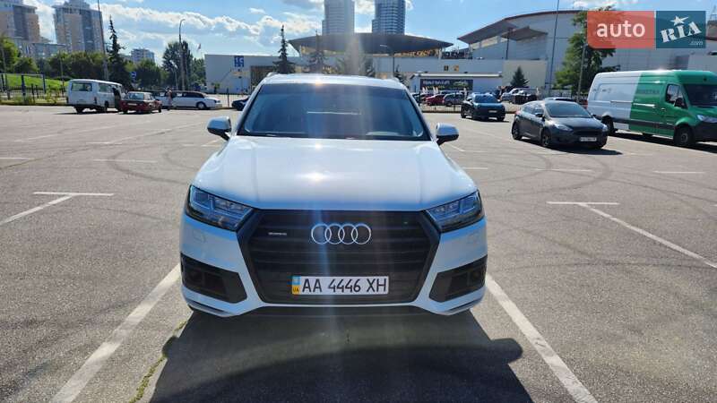 Внедорожник / Кроссовер Audi Q7 2019 в Киеве