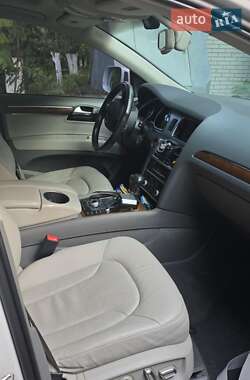 Внедорожник / Кроссовер Audi Q7 2013 в 