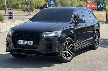Внедорожник / Кроссовер Audi Q7 2016 в 