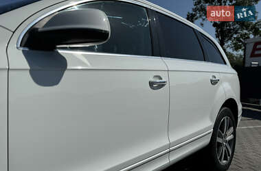 Внедорожник / Кроссовер Audi Q7 2014 в 