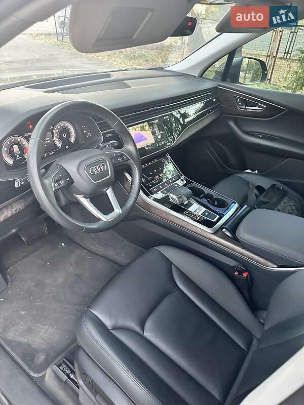 Внедорожник / Кроссовер Audi Q7 2020 в Запорожье
