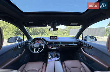 Внедорожник / Кроссовер Audi Q7 2017 в 