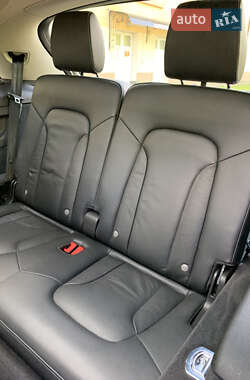 Внедорожник / Кроссовер Audi Q7 2012 в 