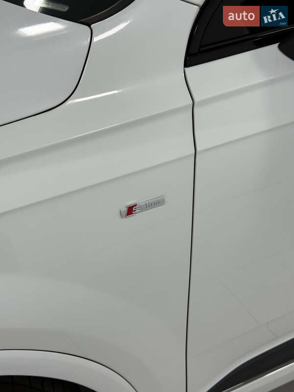 Позашляховик / Кросовер Audi Q7 2016 в Одесі