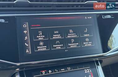 Внедорожник / Кроссовер Audi Q7 2021 в 