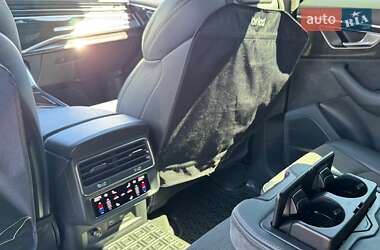 Внедорожник / Кроссовер Audi Q7 2021 в 