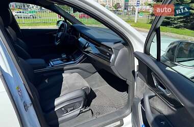 Внедорожник / Кроссовер Audi Q7 2021 в 