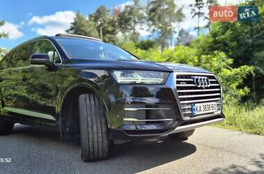 Внедорожник / Кроссовер Audi Q7 2016 в 