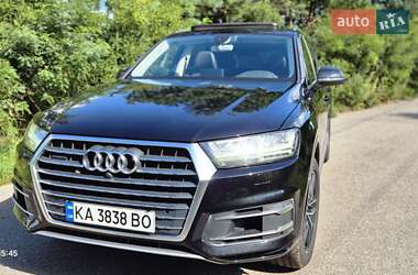 Внедорожник / Кроссовер Audi Q7 2016 в 