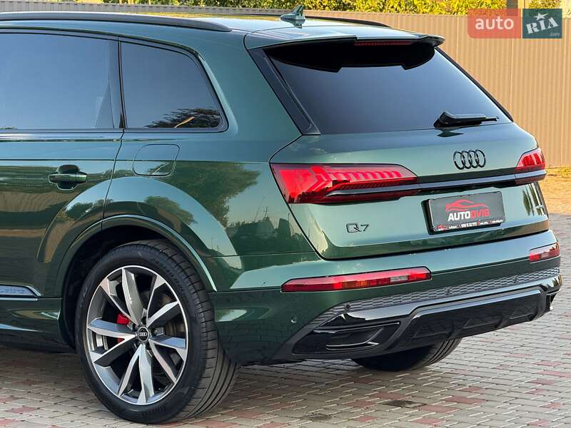 Внедорожник / Кроссовер Audi Q7 2021 в Луцке
