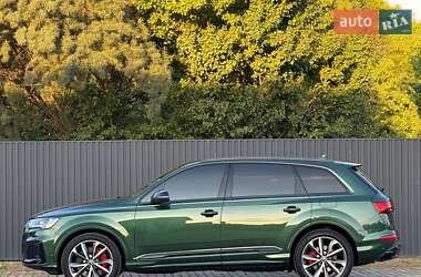 Внедорожник / Кроссовер Audi Q7 2021 в 