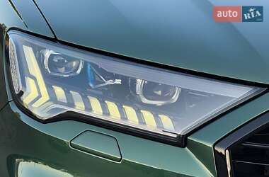 Внедорожник / Кроссовер Audi Q7 2021 в 