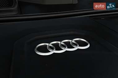 Внедорожник / Кроссовер Audi Q7 2021 в 