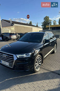 Внедорожник / Кроссовер Audi Q7 2017 в 