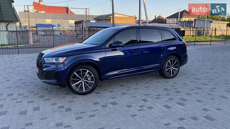 Внедорожник / Кроссовер Audi Q7 2021 в Белой Церкви