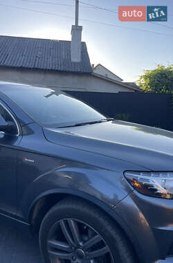 Внедорожник / Кроссовер Audi Q7 2011 в 