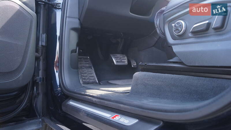 Внедорожник / Кроссовер Audi Q7 2017 в Ровно