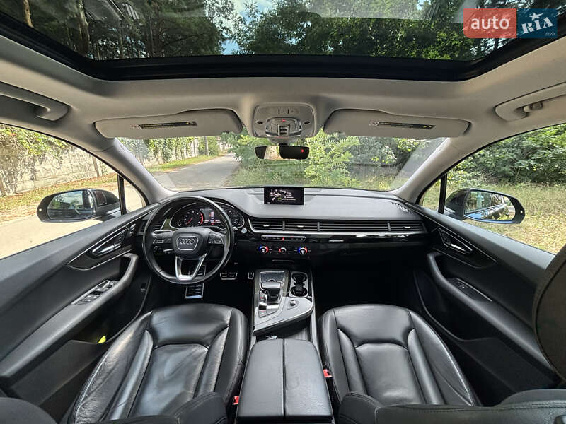Внедорожник / Кроссовер Audi Q7 2016 в Киеве