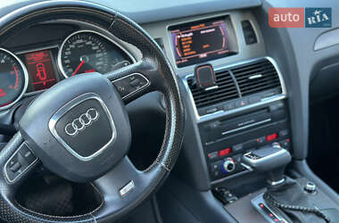 Внедорожник / Кроссовер Audi Q7 2010 в 