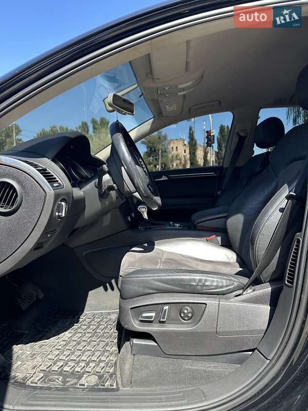 Позашляховик / Кросовер Audi Q7 2014 в Києві