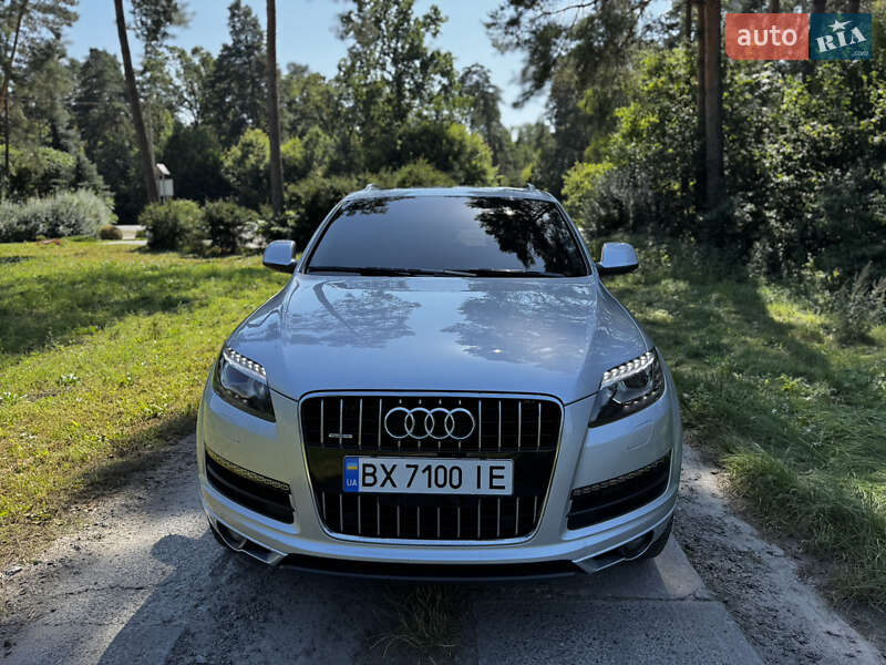 Внедорожник / Кроссовер Audi Q7 2015 в Хмельницком