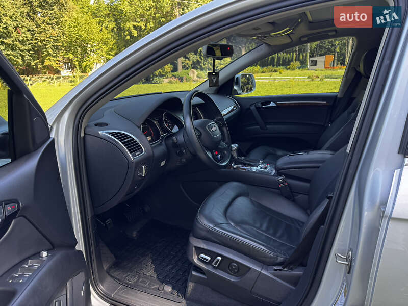 Внедорожник / Кроссовер Audi Q7 2015 в Хмельницком