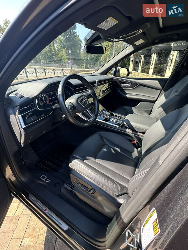 Внедорожник / Кроссовер Audi Q7 2021 в Днепре фото 10 Внедорожник / Кроссовер Audi Q7 2021 в Днепре