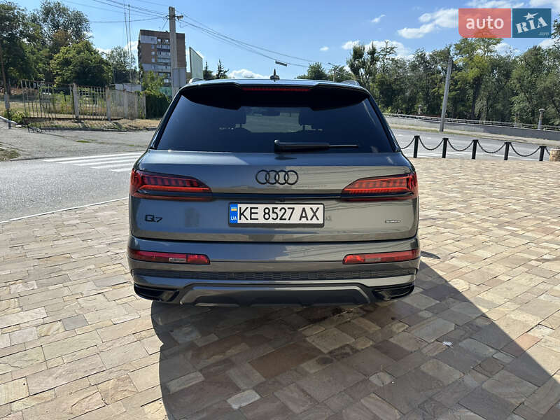 Внедорожник / Кроссовер Audi Q7 2021 в Днепре фото 5 Внедорожник / Кроссовер Audi Q7 2021 в Днепре
