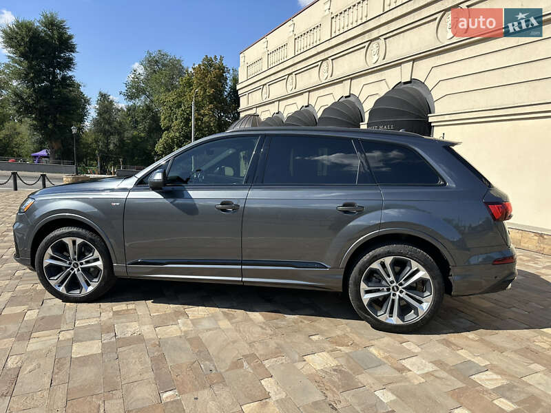 Внедорожник / Кроссовер Audi Q7 2021 в Днепре фото 7 Внедорожник / Кроссовер Audi Q7 2021 в Днепре