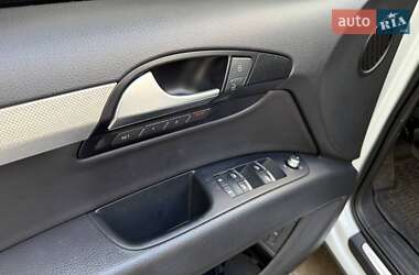 Внедорожник / Кроссовер Audi Q7 2014 в 