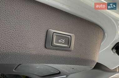 Внедорожник / Кроссовер Audi Q7 2014 в 