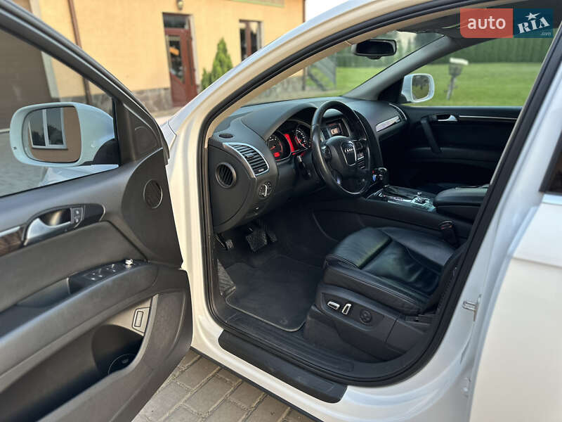 Позашляховик / Кросовер Audi Q7 2011 в Бродах