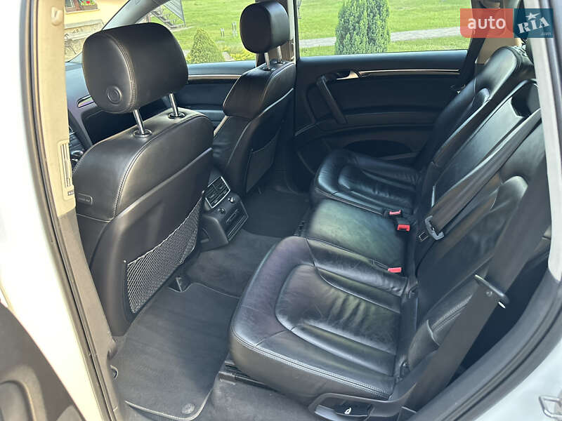 Позашляховик / Кросовер Audi Q7 2011 в Бродах