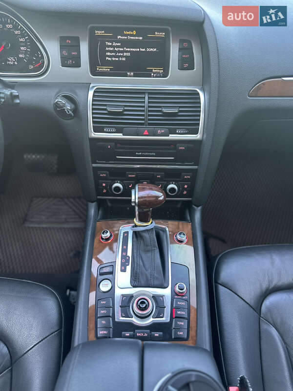 Внедорожник / Кроссовер Audi Q7 2013 в Волочиске