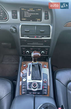 Внедорожник / Кроссовер Audi Q7 2013 в 