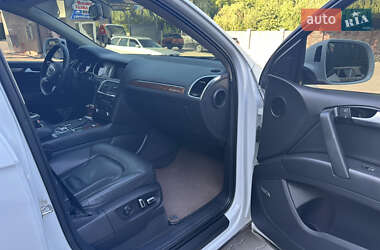 Внедорожник / Кроссовер Audi Q7 2013 в 