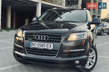 Внедорожник / Кроссовер Audi Q7 2006 в 
