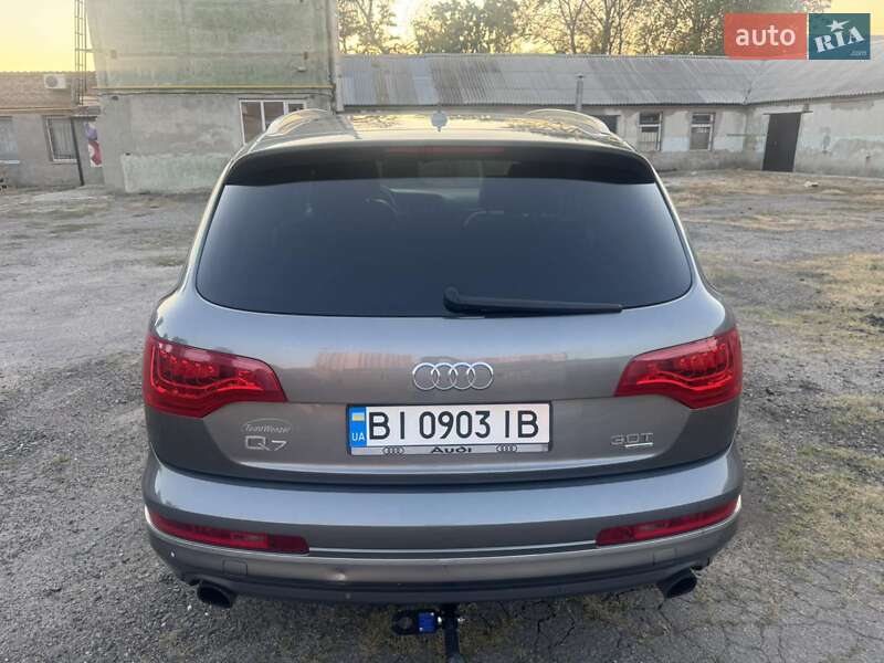 Внедорожник / Кроссовер Audi Q7 2013 в Харькове