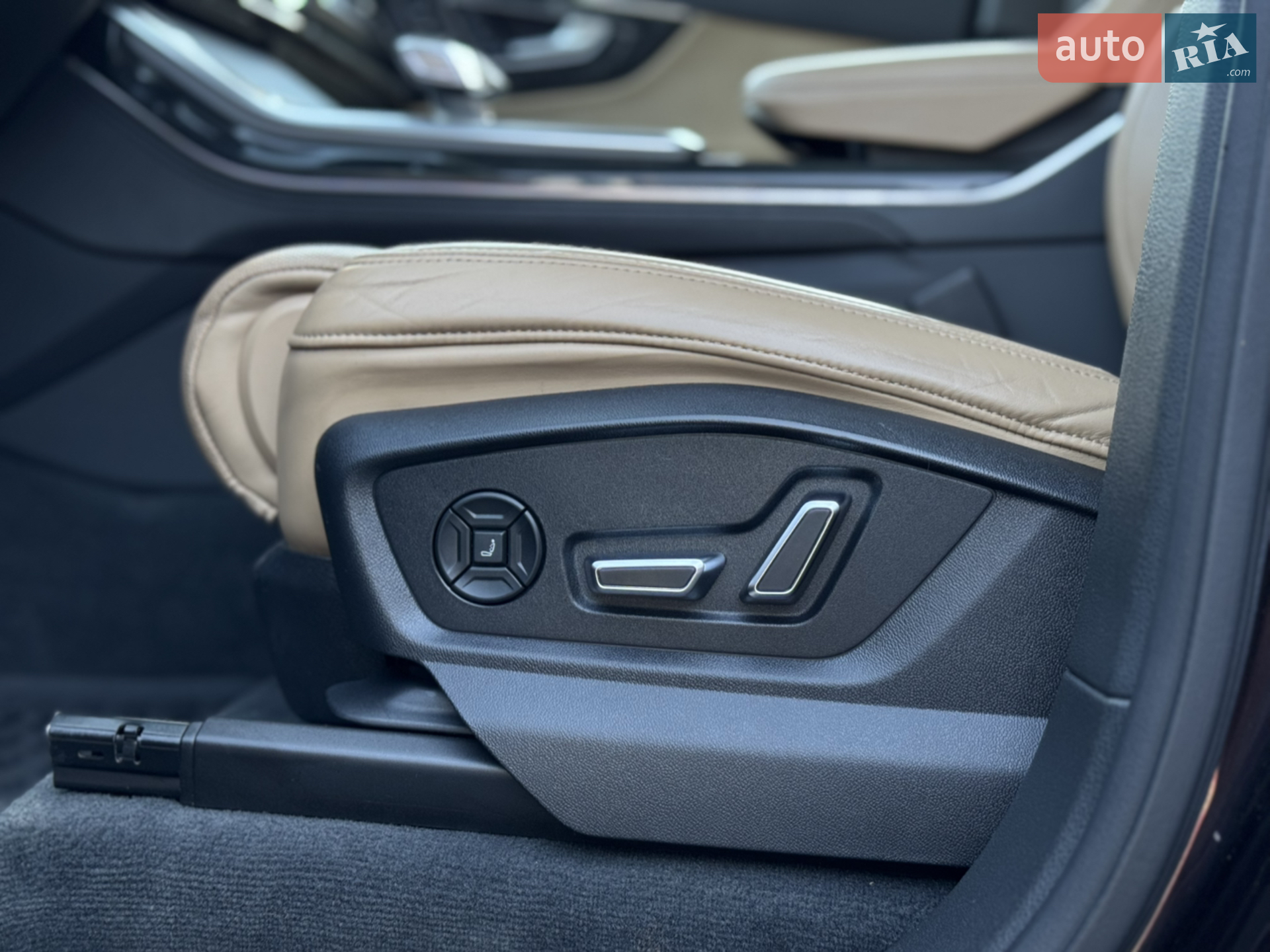 2020 Audi Q7 - мініатюра 26