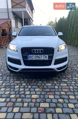 Внедорожник / Кроссовер Audi Q7 2015 в 