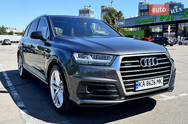 Позашляховик / Кросовер Audi Q7 2016 в Києві