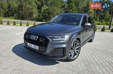 Audi Q7 2021