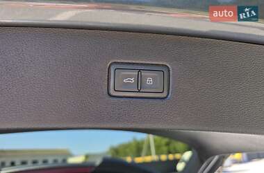 Внедорожник / Кроссовер Audi Q7 2021 в 